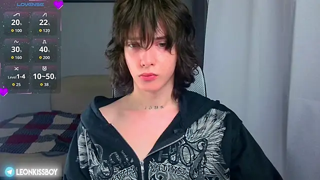 LeonBoykisser online show from July 1, 2026, 3:56 pm