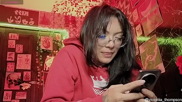 Snapshot of victoriia_thompson chatting on August 3, 2026, 9:04 am victoriia thompson online show from August 3, 2026, 9:04 am