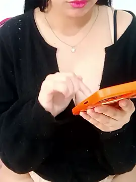 Snapshot of Hwaya44 chatting on January 14, 2026, 2:31 pm Hwaya44 online show from January 14, 2026, 2:31 pm