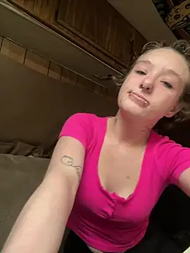 Snapshot of Tastybabe22 chatting on February 7, 2026, 1:35 am Tastybabe22 online show from February 7, 2026, 1:35 am