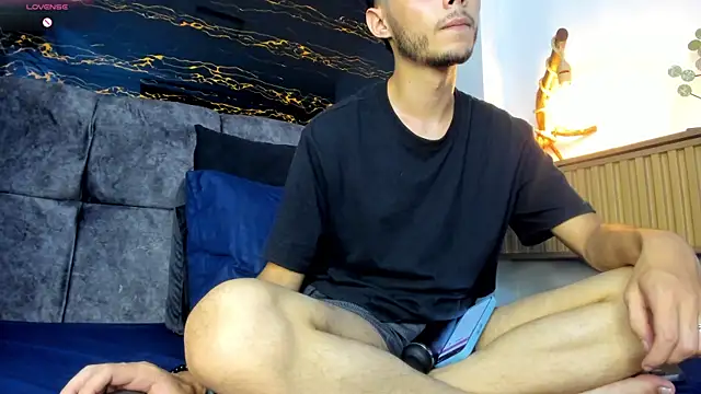 Alhan Twink online show from January 17, 2026, 7:06 pm