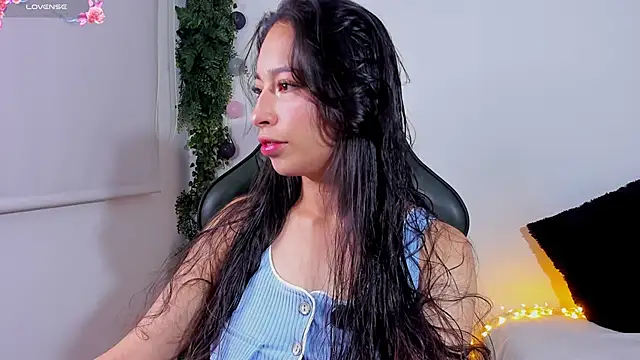 Noaah25  online show from March 16, 2026, 4:31 am