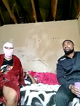 KAT AND DEE online show from March 3, 2026, 2:24 pm