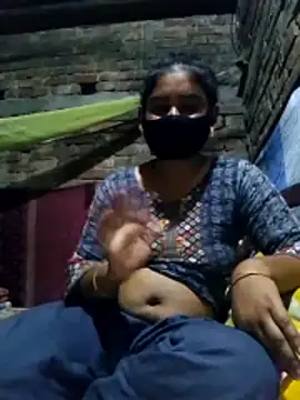 Hot Sweeti online show from April 4, 2026, 1:28 pm