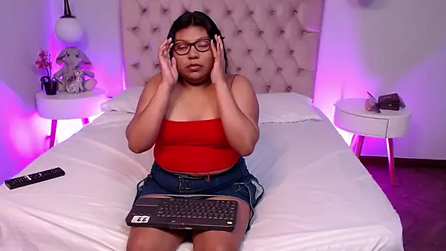 Kiri Black  online show from January 17, 2026, 3:21 am