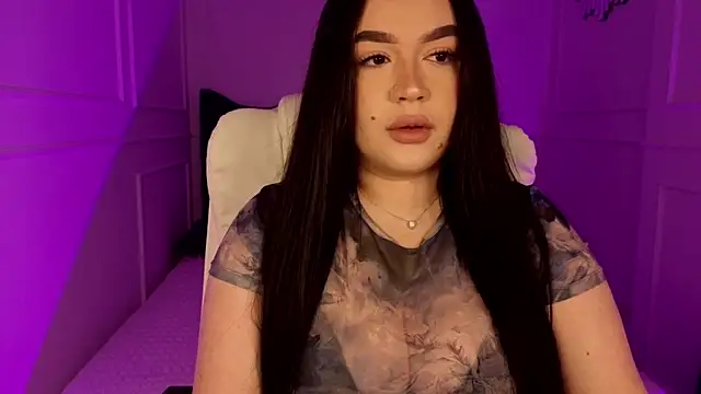 tinafox  online show from March 26, 2026, 9:40 am