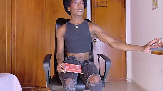 Snapshot of samirths_boy_ chatting on June 19, 2026, 7:20 pm samirths boy online show from June 19, 2026, 7:20 pm