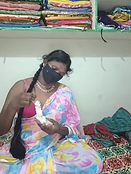 hotcopuleandsweet online show from June 20, 2026, 4:34 pm