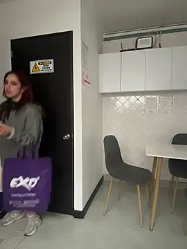 elodie rouge online show from March 3, 2026, 12:12 pm