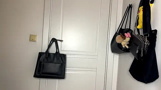 ErlineSchwartzer online show from January 15, 2026, 2:20 pm