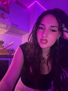 Snapshot of claraaaa06 chatting on February 8, 2026, 10:29 pm claraaaa06 online show from February 8, 2026, 10:29 pm