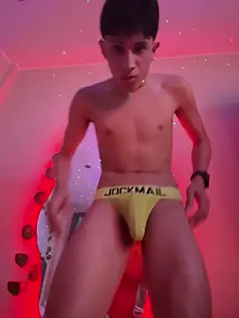 Snapshot of Adam_hottie chatting on February 26, 2026, 3:17 am Adam hottie online show from February 26, 2026, 3:17 am