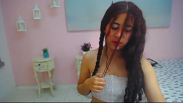 Snapshot of scarlett_clyde chatting on February 26, 2026, 12:27 pm scarlett clyde online show from February 26, 2026, 12:27 pm