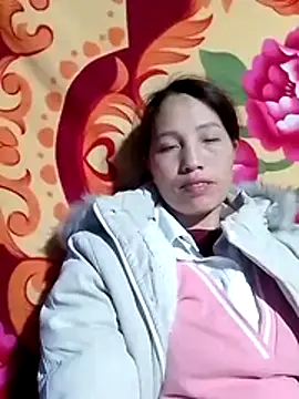 Gummiesu online show from February 3, 2026, 6:46 pm