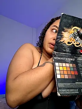 curly girl 31 online show from March 26, 2026, 9:02 pm