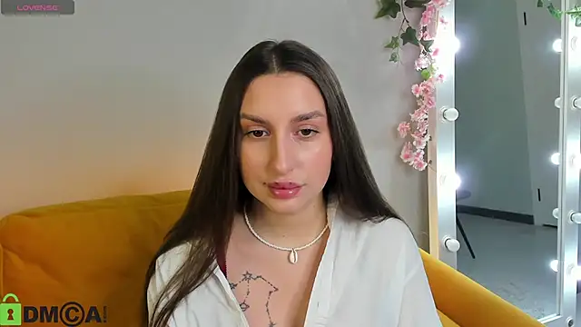 Celine Coello online show from February 22, 2026, 4:04 am