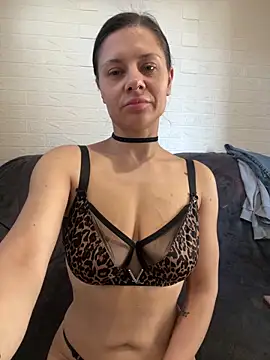 AlisRoxy online show from March 14, 2026, 2:23 pm