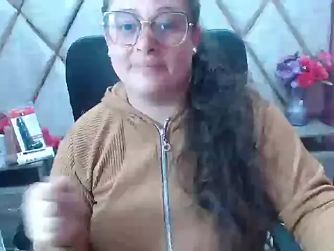 Sarah Boobs  online show from February 24, 2026, 3:29 am