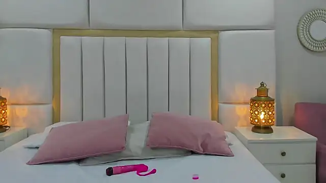 AbannyRogerss online show from March 25, 2026, 12:15 pm