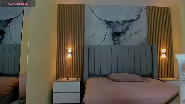 BELLA STONE3 online show from February 9, 2026, 7:34 pm