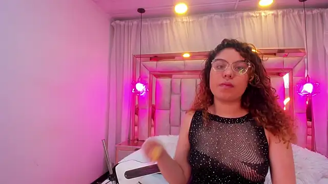 Snapshot of AllisonAdams_ chatting on March 30, 2026, 12:06 pm AllisonAdams online show from March 30, 2026, 12:06 pm