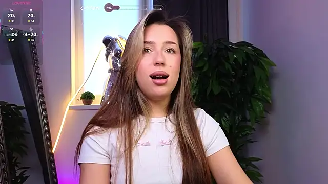 AnikaHarryson online show from February 1, 2026, 7:06 am