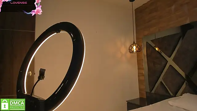 Zamahara Rodriguez online show from March 30, 2026, 7:59 pm