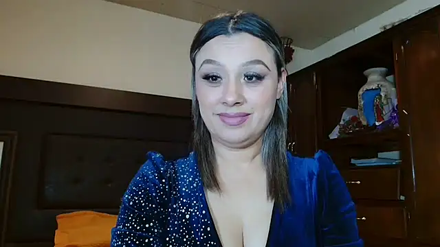 aitanalove  online show from June 3, 2026, 10:47 pm