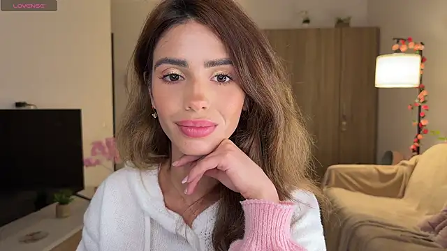 AyanaLys online show from May 17, 2026, 7:25 pm