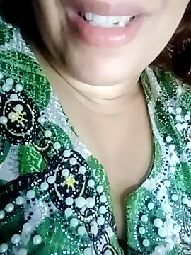 Naughty-Yousra online show from February 28, 2026, 12:16 pm