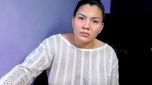 Helena-Paola online show from March 18, 2026, 2:58 am