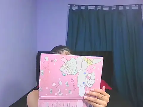 Helena-Paola online show from February 17, 2026, 11:35 pm