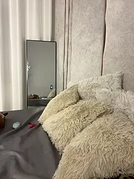 lilithdya online show from April 1, 2026, 12:35 am