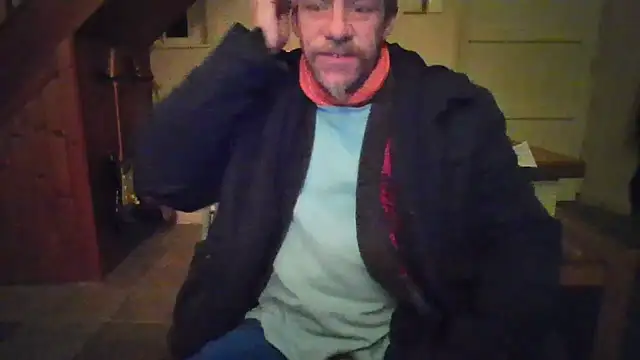 chiichii23 online show from December 1, 2025, 6:58 am