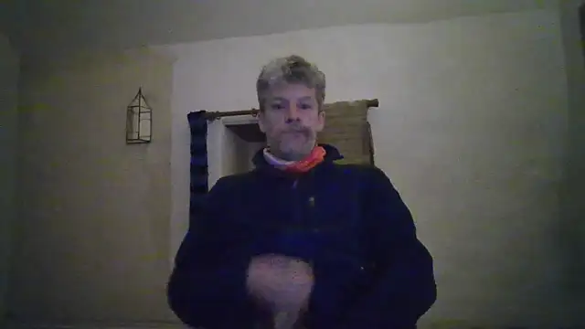 chiichii23 online show from November 17, 2025, 8:46 pm