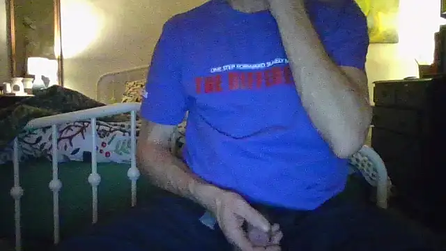 chiichii23 online show from November 3, 2025, 11:08 pm