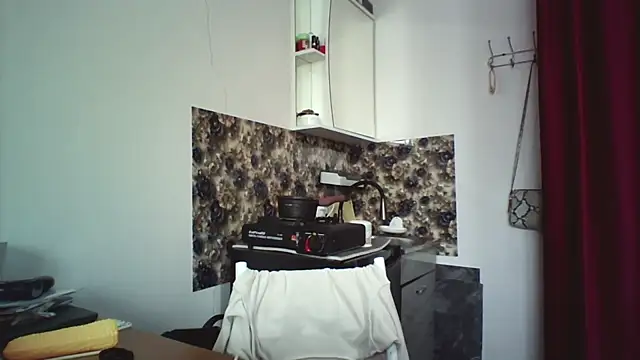 bella2322 online show from March 6, 2026, 7:58 am