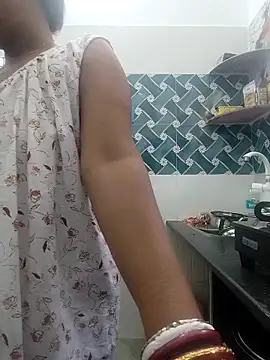 Hot-Tinaa online show from March 5, 2026, 2:19 am