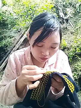 Snapshot of lia-coy chatting on February 11, 2026, 3:28 am lia-coy online show from February 11, 2026, 3:28 am