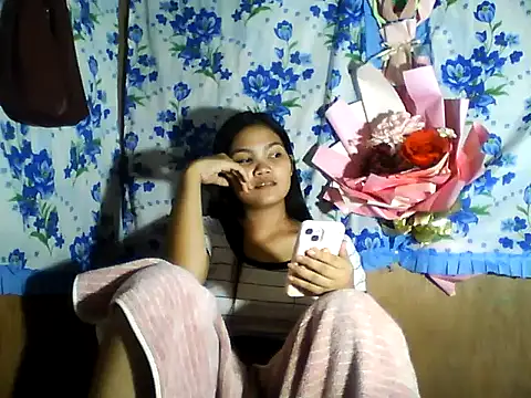 PinaySkinnyJust18 online show from May 22, 2026, 12:47 pm