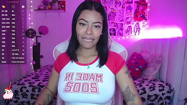 Danna Soffia online show from April 18, 2026, 1:41 am