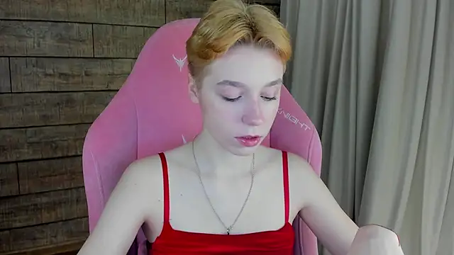 Snapshot of AgataGate chatting on February 9, 2026, 4:10 am AgataGate online show from February 9, 2026, 4:10 am