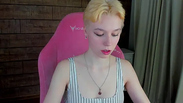 Snapshot of AgataGate chatting on March 1, 2026, 6:24 am AgataGate online show from March 1, 2026, 6:24 am