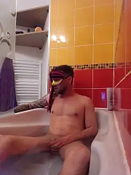 jujulabtg online show from April 26, 2026, 6:38 pm