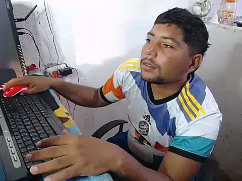 Snapshot of master_juju1921 chatting on February 3, 2026, 10:26 pm master juju1921 online show from February 3, 2026, 10:26 pm