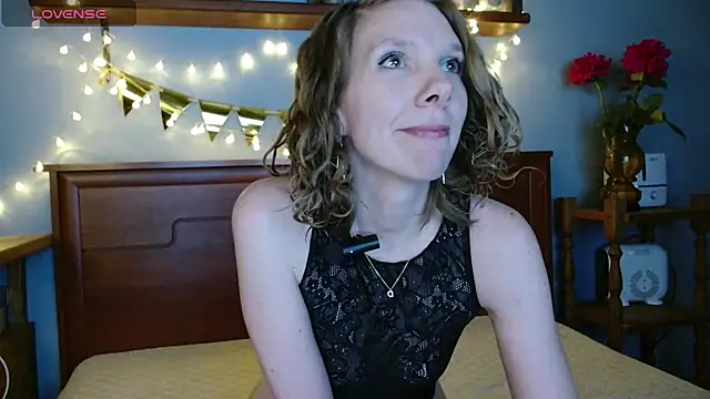 Daisy Lovely online show from February 26, 2026, 6:24 am