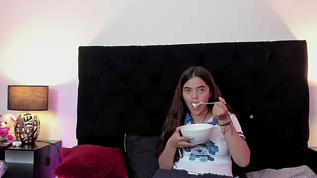 queen missy online show from April 16, 2026, 8:20 pm