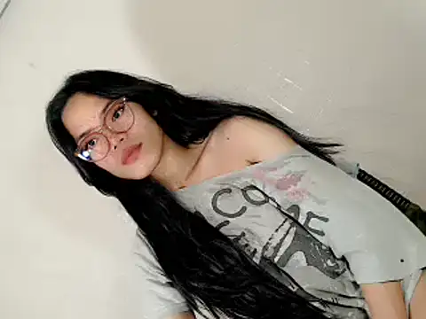 Urhotfucking veronica1 online show from April 10, 2026, 6:04 pm