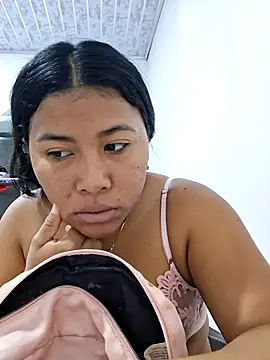 Sweet-Dirty-Storm online show from May 15, 2026, 2:15 pm