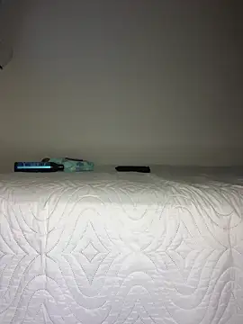 BellaMoon  online show from February 13, 2026, 4:45 am